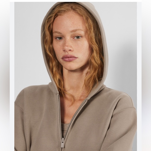 Aritzia TNA Cozy Fleece Perfect Zip Hoodie Size Small Stone Taupe - Picture 2 of 6